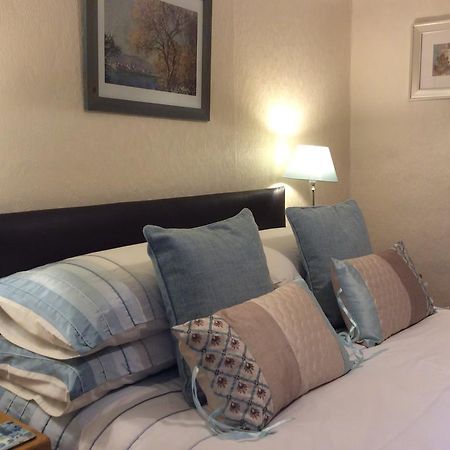 Crosslands Farm Hotel Кендал Екстериор снимка